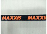 in chữ MAXXIS
